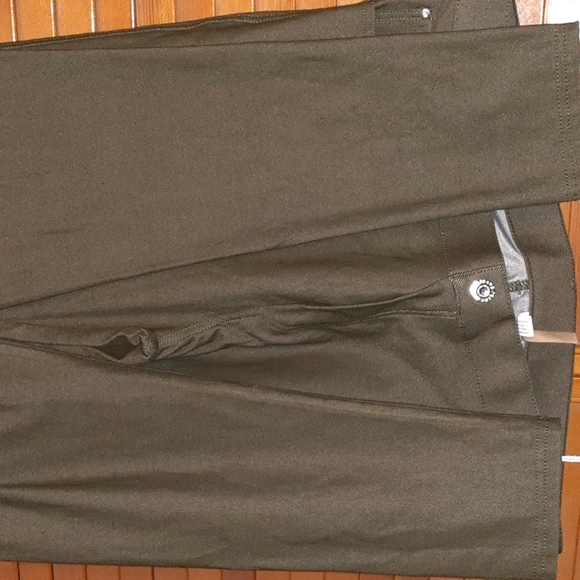 Yelete Army Green 3xl pull on jegging pants that move with you. Super Comfort! - Picture 7 of 12